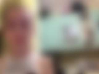 Live cam show with ClaritaMccrain - Drinking on CamClone