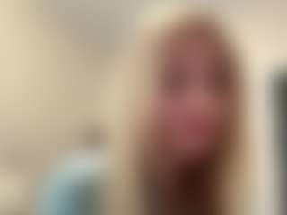 Live cam show with FondaFothergill - Blonde Hair MILF on Uber Horny