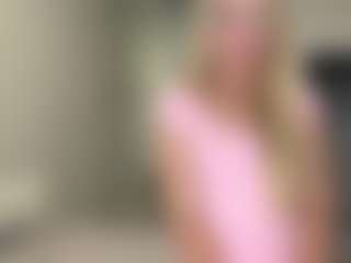 Live cam show with FondaFothergill - Green Eyes on Dolls Live