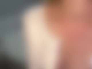 Live cam show with FondaFothergill - Public on SxyPornLive