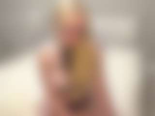 Show de cam en vivo con FondaFothergill - Blonde Hair en Camsoda