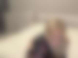 Live cam show with FondaFothergill - Cute on luckytryst.com