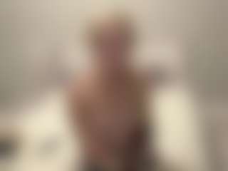 Live cam show with FondaFothergill - Blonde Hair on Camsoda
