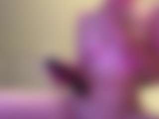 Live cam show with FondaFothergill - Athletic Public on intimatelivegirls.com