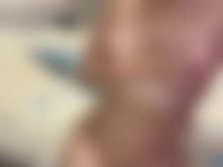 Live cam show with FondaFothergill - College on Dare Cams