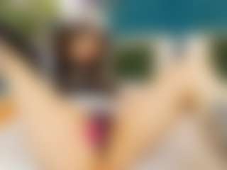 Live cam show with ItsCassieCage - Deepthroat on Camsoda