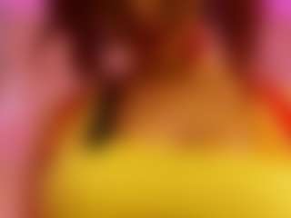 Live cam show with ItsCassieCage - Brown Hair on WildCum
