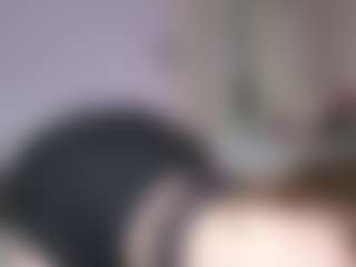 Live cam show with Kate - Small Ass on Camsoda