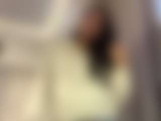 Live cam show with KierstenMenjes - Ass Bouncing on Milfs Live