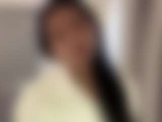 Live cam show with KierstenMenjes - Latina Petite on nudelive.tv