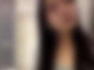 Live cam show with KierstenMenjes - Squirt on Sweet Sext