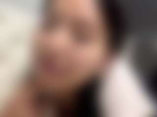 Live cam show with KierstenMenjes - Eating Pussy on AdultVida.com