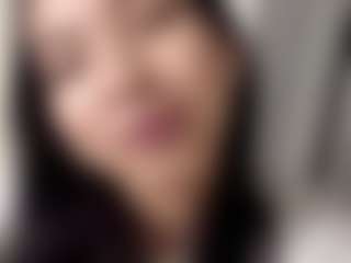 Live cam show with KierstenMenjes - Gamer Asian on CamSextacy