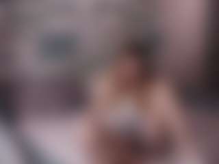 Live cam show with ManuelaPac - Interactivetoy on Camsoda