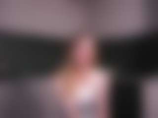 Live cam show with ManuelaPac - Oil on Dare Cams