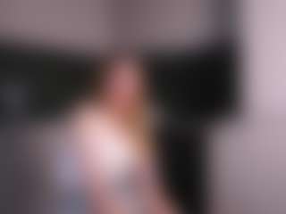 Live cam show with ManuelaPac - Smoking on slutload