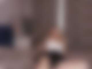 Live cam show with ManuelaPac - Smoking on CamSextacy