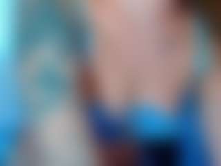 Live cam show with Melody-Ritz - New Blowjob on Camsoda