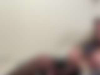 Miakros's Live Sex Cam Show
