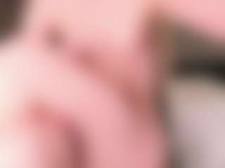 Live cam show with MidnightYumee - Natural on Dolls Live