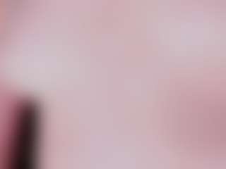 Live cam show with MidnightYumee - College on Camsoda