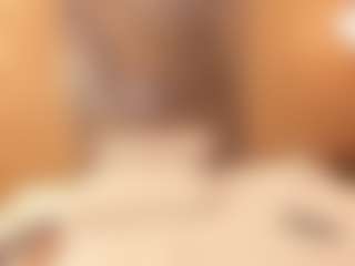 Live cam show with Siena-Moore - New Shaved Pussy on Camsoda