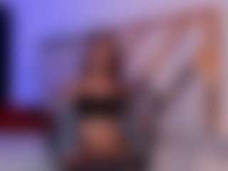 Yazmiine's Live Sex Cam Show