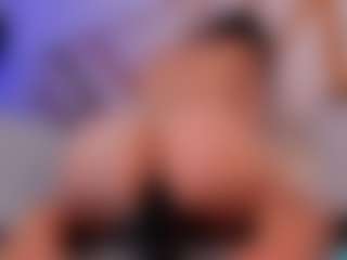 Yazmiine's Live Sex Cam Show