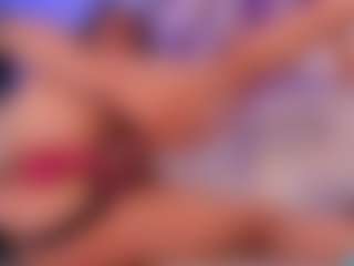 Live cam show with Yazmiine - Brown Eyes on fapnchat