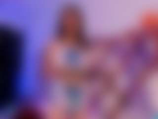 Live cam show with Yazmiine - White on Camsoda | colombia