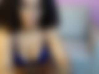 Live cam show with Aysha-Jones - Thick on Camsoda