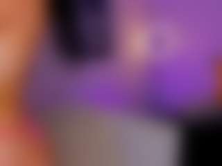 Live cam show with Melany Rouse - Longhair on Camsoda
