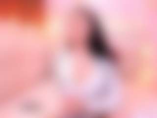 Live cam show with Britneyrogers1 - Big Tits Small Tits on Milf Play