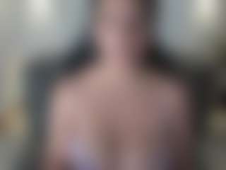 Live cam show with kimzaratte - Deepthroat on sexylive.show
