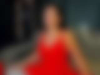 Live cam show with MariaHoward - Brown Eyes on Camming Site