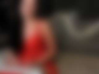 Live cam show with MariaHoward - New White on Stripli.com
