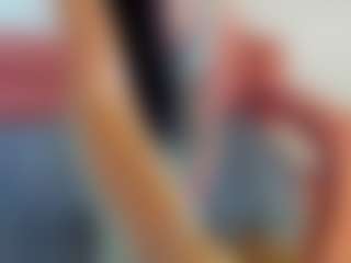 Live cam show with MariaHoward - Foot Fetish Brown Hair on eurowanks.com