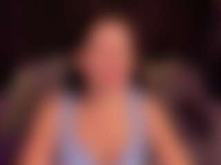 Live cam show with MariaHoward - Bikini on LiveSexCams6