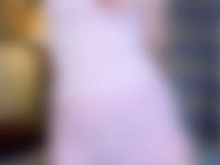 Live cam show with NikkiHeine - Bedroom Teen (18+) on googirlz