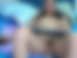 Santalmoon's Live Sex Cam Show