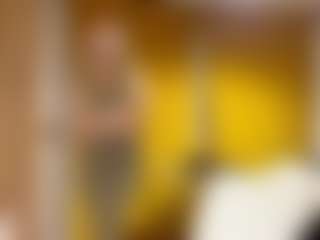 Live cam show with AdriaDegracia - Fingering on livesuperchat.net