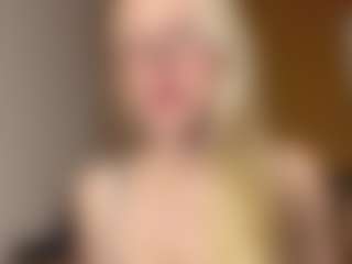 AdriaDegracia's Live Sex Cam Show