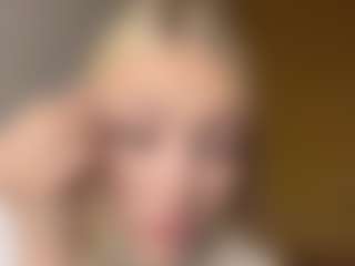 AdriaDegracia's Live Sex Cam Show