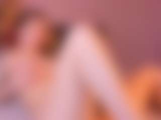 Live cam show with Amor-Si - Petite on Camsoda