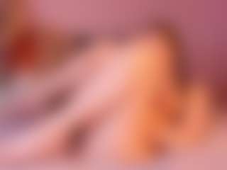 Live cam show with Amor-Si - New Petite on Camsoda