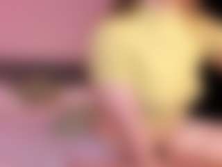 Live cam show with Amor-Si - Blonde Hair Petite on Hubzter Live