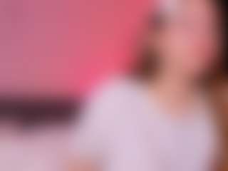 Live cam show with Amor-Si - Cute on Gym Cam Girls