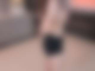 Live cam show with ClarettaMalay - Anal Teen (18+) on Camsoda