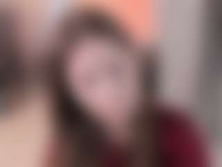 Live cam show with ClarettaMalay - Genital Piercings on intimatelivegirls.com