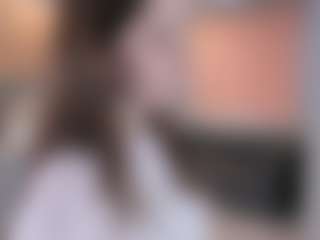 Spettacolo in cam dal vivo con ClarettaMalay - Double Penetration su Camsoda